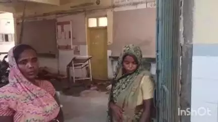 एटा: मिट्टी के विवाद के चलते नगला प्रेमी गांव में आरोपियों ने 6 महीने की गर्भवती महिला के साथ की जमकर मारपीट