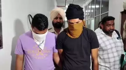 ਅੰਮ੍ਰਿਤਸਰ 2: ਅੰਮ੍ਰਿਤਸਰ ਦਿਹਾਤੀ ਪੁਲਸ ਨੇ 5.5 ਕਿਲੋ ਦੇ ਕਰੀਬ  ਹੈਰੋਇਨ, ਡਰੋਨ ਤੇ ਪਿਸਟਲ ਸਮੇਤ 4 ਗ੍ਰਿਫਤਾਰ, ਕਾਲੀ ਕਮਾਈ ਦੀ ਵੀ ਜਾਂਚ