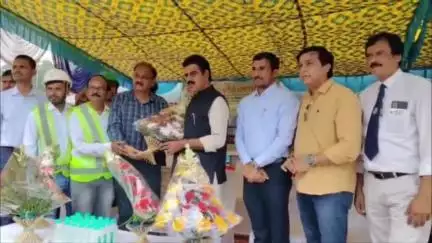 मल्हारगंज: इंदौर रेलवे स्टेशन के री-डेवलपमेंट का काम आज से शुरू, सांसद ने किया भूमिपूजन