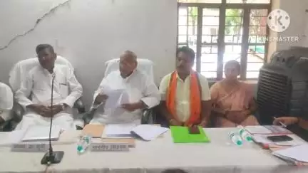 चंडी: प्रखंड कार्यालय स्थित ई किसान भवन में बीस सूत्री की हुई बैठक, विधायक हरिनारायण सिंह रहे मौजूद