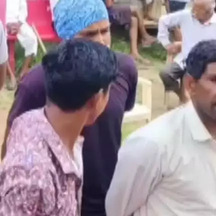 मुंडावर: पिपली स्थित शिव मंदिर में मूर्तियों को खंडित कर भागे असामाजिक तत्व, ग्रामीणों में आक्रोश