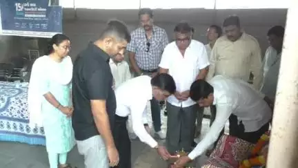 પલસાણા: જનજાતિય ગૌરવ વર્ષની ઉજવણી અંતર્ગત ધરતી આબા જનભાગીદારી અભિયાન તાંતીઝગડા સાંસ્કૃતિક ભવનમાં યોજાયો