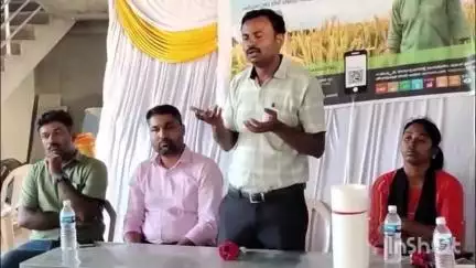 ಸಿಂಧನೂರು: ಗಾಂಧಿನಗರ ಗ್ರಾಮದಲ್ಲಿ,ಭತ್ತದಲ್ಲಿ ಆಧುನಿಕ ಸೇವಾ ಶುಲ್ಕ ಜಲ ನಿರ್ವಹಣಾ ವಿಧಾನ ಎ ಡಬ್ಲ್ಯೂ ಡಿ ಪ್ರಾರಂಭ: ವಿಜ್ಞಾನಿ ಡಾಕ್ಟರ್ ಸುಜಯ್ ಹುರಲ್ಲಿ