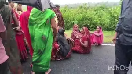 गावां: नावाडीह निवासी युवक की धारदार हथियार से गला काटकर हत्या, बेंड्रो थान के पास जंगल से पुलिस ने बरामद किया धड़