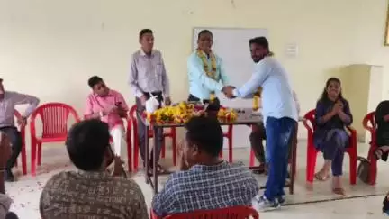 प्रतापगढ़: राजस्थान ग्राम विकास अधिकारी संघ उप शाखा प्रतापगढ़ की नई कार्यकारिणी में सुमित जाट बने अध्यक्ष, सचिन वोरा बने कोषाध्यक्ष