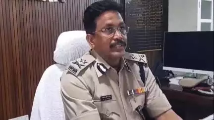 जामताड़ा: संथाल परगना प्रक्षेत्र दुमका के पुलिस महानिरीक्षक पहुंचे जामताड़ा, सुरक्षा व्यवस्था को लेकर दी जानकारी