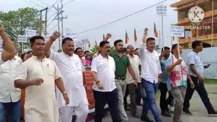 কোকৰাঝাৰ ভাগ: খাৰগাঁৱত স্থিত জিলা বিজেপিৰ কাৰ্যকালৰ পৰা চৰকাৰী ভুমি বেদখল মুক্ত ক'ৰবাৰ বাবে সমদল উলিয়ায় বিজেপি জিলা সমিতিয়ে