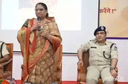 झाबुआ: झाबुआ में पुलिस ने शुरू किया 15 दिवसीय नशा मुक्ति कार्यक्रम, 'नशे से दूरी, है जरूरी'