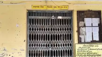 पोरसा: जनपद पंचायत पोरसा में अपनी-अपनी शिकायत लेकर पहुंचे लोगों को नहीं मिले अधिकारी, नहीं हुई सुनवाई #jansamasya
