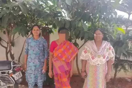 పుంగనూరు: మామ పై దాడి చేసిన కోడలు అరెస్టు రిమాండ్ కు తరలింపు. 
ఎస్సై నాగేశ్వరరావు.
