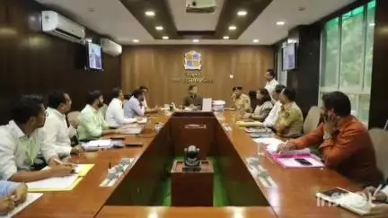 ठाणे: गायमुख घाट रस्त्याच्या दुरुस्तीसाठी काँक्रीट प्रयोग करून रस्ते तातडीने दुरुस्त करण्याचे  मनपा आयुक्तांचे निर्देश