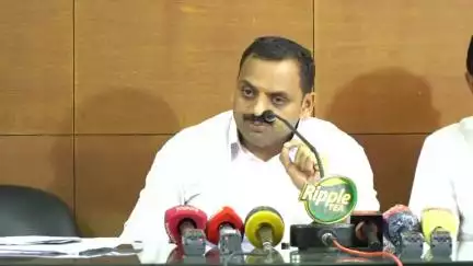 തൊടുപുഴ: ദേശീയപാത വിഷയം, മുഖ്യമന്ത്രി നിലപാട് വ്യക്തമാക്കണമെന്ന് ഡീൻ കുര്യാക്കോസ് എം.പി പ്രസ്ക്ലബിൽ ആവശ്യപ്പെട്ടു