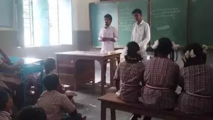 వెంకటాపురం: ప్రభుత్వ పాఠశాలలో మాలిక వస్తు లేక విద్యార్థుల వ్యవస్థలు : ఎస్ఎఫ్ఐ జిల్లా ఉపాధ్యక్షుడు సాదు రాకేష్
