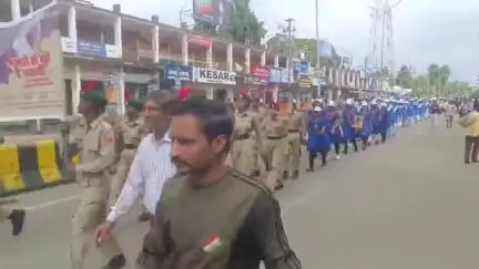 मंडला: नशे से दूरी है जरूरी अभियान के तहत पुलिस लाइन से स्टेडियम ग्राउंड तक रैली निकाली गई