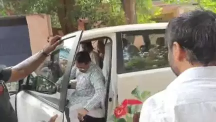 అసిఫాబాద్: ఆసిఫాబాద్ జిల్లాకు చేరుకున్న కేంద్ర మంత్రి హర్ష్ మల్హోత్రా