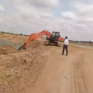 ఎటువంటి రాజకీయ ఒత్తిడిలకు గురికాకుండా ఇసుక అక్రమార్కులపై కొరడా జలుపించిన ధర్మవరం ఆర్డీవో.