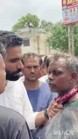 भरतपुर: भरतपुर में महिला से छेड़छाड़ करने वाले शराबी को राहगीरों ने पकड़कर पीटा