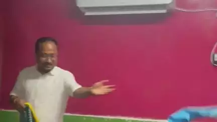 ওদালগুৰি: হাতখোলাত বিজেপিৰ ৬গৰাকী বলিষ্ঠ নেতাই ইউপিপিএলৰ দলৰ যোগদান কৰে।
বিজেপিৰ নেতা সকলক আদৰণি জনালে ইএম নিলোৎ স্বৰ্গীয়াৰিয়ে