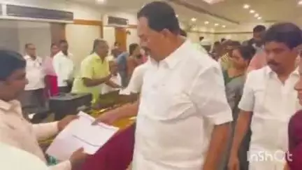 ஆற்காடு: வேப்பூரில் உள்ள வி.பி.பேலஸ் திருமண மண்டபத்தில் உங்களுடன் ஸ்டாலின் திட்ட சிறப்பு முகாம் நடைபெற்றது