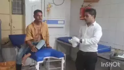 उरई: उरई के नया पटेल नगर में शराब के नशे में युवक ने पिता पर तमंचे से हमला कर किया घायल, पिता जिला अस्पताल में भर्ती