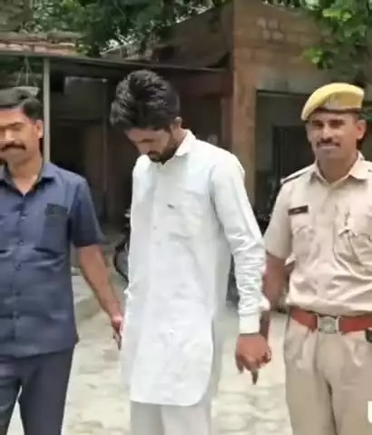 बाड़मेर: पत्नी का तलवार से गला काटने वाले आरोपी को पुलिस रिमांड के बाद आज कोर्ट में किया गया पेश