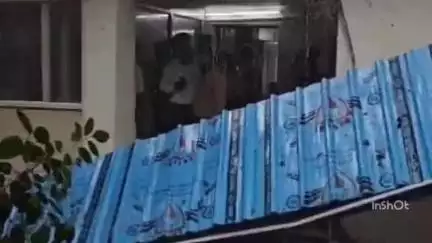 महू: तेज बारिश से न्यायालय परिसर में टीन शेड गिरा, कोई जनहानि नहीं
