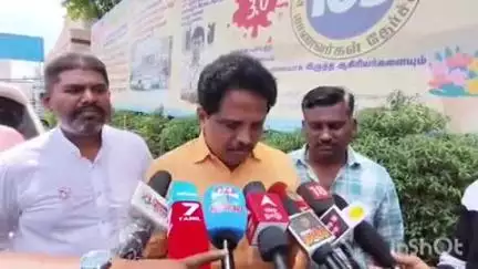 மதுரை தெற்கு: "பெயர் அளவில் ஆய்வு மேற்கொண்ட ஸ்ரீராமன் கீழடி ஆய்வறிக்கை சமர்ப்பிக்க வேண்டும் என்பது திட்டமிட்ட செயல்" - சு.வெங்கடேசன் MP பேட்டி