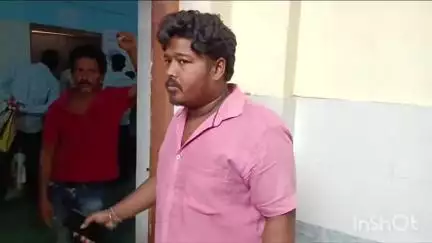 বর্ধমান ১: ধার দেনায় জর্জরিত হয়ে মানসিক অবসাদে গলায় কাপড়ের ফাঁস লাগিয়ে আত্মঘাতী এক হোটেল ব্যবসায়ী