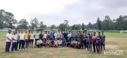 नगरी: डमकाडीह मिनी स्टेडियम में आयोजित पांच दिवसीय फिजिकल एवं मेडिकल प्रशिक्षण शिविर सफलतापूर्वक संपन्न