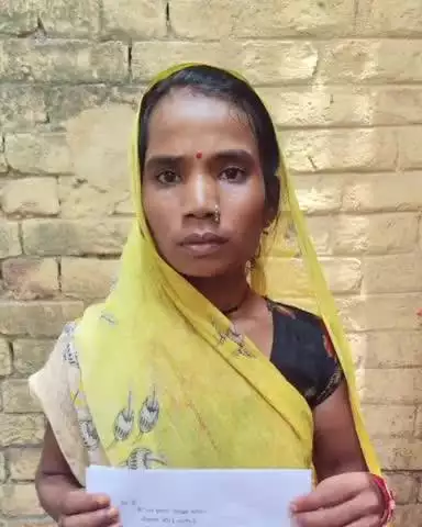 कौंच: दिरावटी में विवाहिता ने अपने शराबी पति पर लड़ाई-झगड़ा करने और ससुर पर पिता को पीटने का लगाया आरोप, पुलिस से की शिकायत