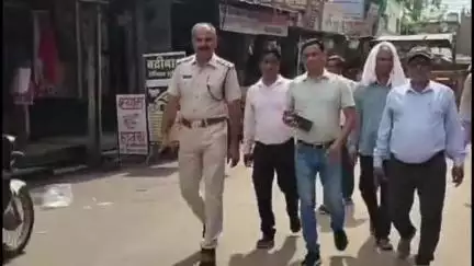 बिरसिंहपुर: सिंगल यूज़ प्लास्टिक पर प्रदूषण बोर्ड, तहसीलदार, टीआई, CMO ने बिरसिंहपुर की दुकानों पर की छापेमारी