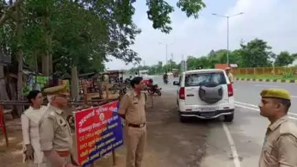 खुर्जा: SP ग्रामीण ने कांवड़ मार्गों का भ्रमण कर सुरक्षा और व्यवस्थाओं का जायजा लिया, पुलिस फोर्स को ब्रीफ कर दिशा-निर्देश दिए