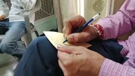 मनासा: श्रमजीवी पत्रकार संघ ने जिले सहित मनासा में चलाया पोस्टकार्ड लिखो अभियान, मुख्यमंत्री को लिखे पोस्टकार्ड