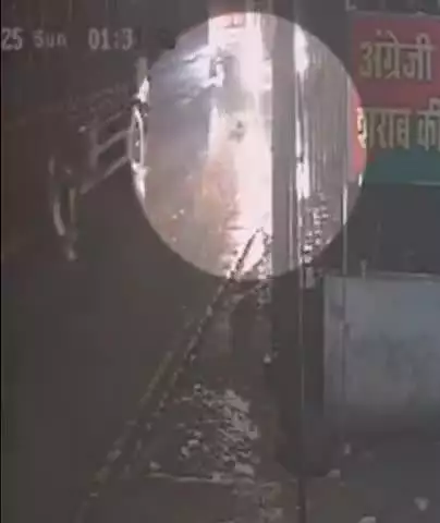तानसेन: बेटी की सगाई की खुशियां मातम में बदली, AB रोड पर सब्जी लेने गए पिता को तीन ट्रकों ने रौंदा