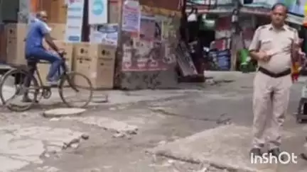 रेवाड़ी: रेवाड़ी: गोकल गेट के पास सड़क पर गड्ढे, दुर्घटनाएं बढ़ीं, पार्षद ने विधायक से की अपील