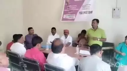 फलका: फलका ठाकुरबारी स्थान में भाजपा कार्यकर्ताओं द्वारा बूथ सशक्तिकरण अभियान के तहत एक दिवसीय बैठक आयोजित
