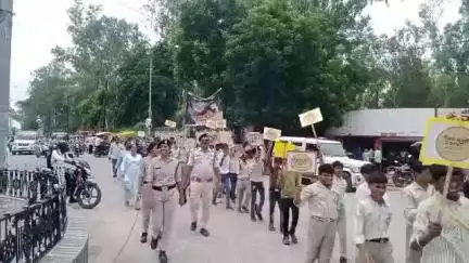 गोपद बनास: नशा मुक्ति अभियान के तहत SP के निर्देश पर शहर में रैली निकाली गई, लोगों को किया जागरूक