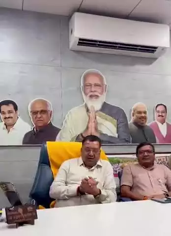 આણંદ શહેર: શહેરના સાંસદ કાર્યાલયથી કઠાણથી વડોદરા ટ્રેન શરુ કરવા રજૂઆત બાદ સાંસદે પ્રતિક્રિયા આપી