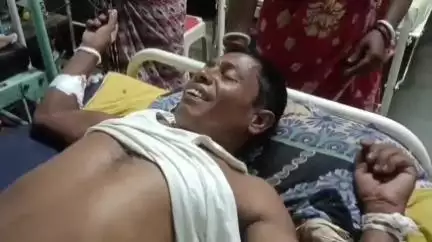 তুফানগঞ্জ ১: ছাট জায়গিরে স্বামী-স্ত্রীর বিবাদের জেরে বিষ খেয়ে আত্মহত্যার চেষ্টা ব্যক্তির, হাসপাতালে চিকিৎসাধীন