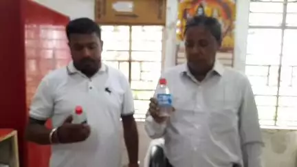 डीग: प्रधान डाकघर डीग में उपलब्ध है गंगाजल, केवल ₹30 में मिलेगी 250 एमएल की बोतल