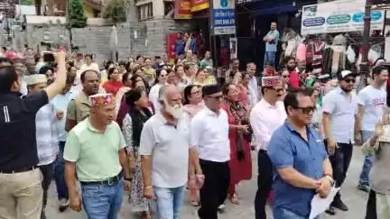 मनाली: पानी के भारी भरकम बिलों के खिलाफ मनाली में प्रदर्शन, एसडीएम के माध्यम से मुख्यमंत्री और जल शक्ति मंत्री को भेजा ज्ञापन