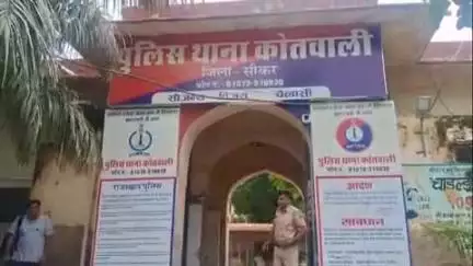 सीकर: कल्याण सर्किल सहित कई इलाकों में होटल और कैफे पर पुलिस ने की कार्रवाई, संदिग्ध अवस्था में कई युवक-युवतियों को पकड़ा