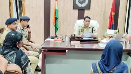 गोंडा: पुलिस कार्यालय में SP विनीत जायसवाल ने जनसुनवाई की, फरियादियों की शिकायत पर कार्रवाई के लिए सीओ और SHO को निर्देश दिए