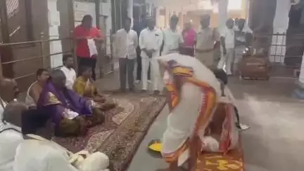 అన్నవరం సత్యనారాయణ స్వామిని దర్శించుకున్న తెలంగాణ మంత్రి లక్ష్మణ్ కుమార్