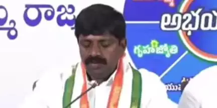 నల్గొండ: సూర్యాపేట ఎమ్మెల్యే జగదీశ్వర్ రెడ్డి ఎమ్మెల్యే పదవితో రాజీనామా చేసి పోటీ చేయాలి:MLA వేముల వీరేశం