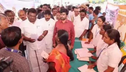 குன்னம்: சித்தளியில் உங்களுடன் ஸ்டாலின் சிறப்பு திட்ட முகாம்,அமைச்சர் சிவசங்கர் கலந்து கொண்டு பயனாளிகளுக்கு நலத்திட்ட உதவிகள் வழங்கினார்