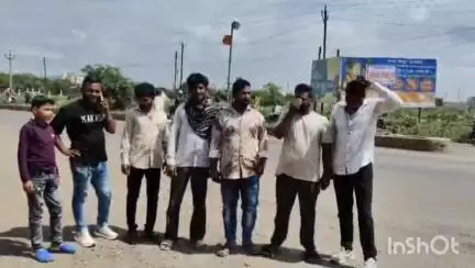 जालना: जालना- छत्रपती संभाजीनगर महामार्गावर हॉटेल इंद्रायणी जवळ गतिरोधक बसवण्याची ग्रामस्थांची मागणी..