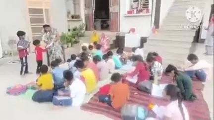 भिवानी: दक्षिण काली नव दुर्गा मंदिर में जरूरतमंद बच्चों को मुफ्त शिक्षा