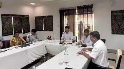 निवाड़ी: ओरछा में विकास कार्यों को लेकर बैठक, कलेक्टर ने दिए ज़रूरी दिशा-निर्देश