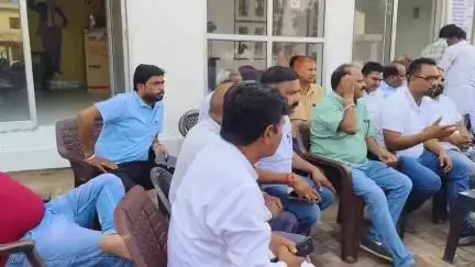 थानेसर: वाल्मीकि समाज के युवक की हत्या मामले को लेकर वाल्मीकि आश्रम में समाज की हुई बैठक, मंत्री बेदी की छवि खराब करने का आरोप